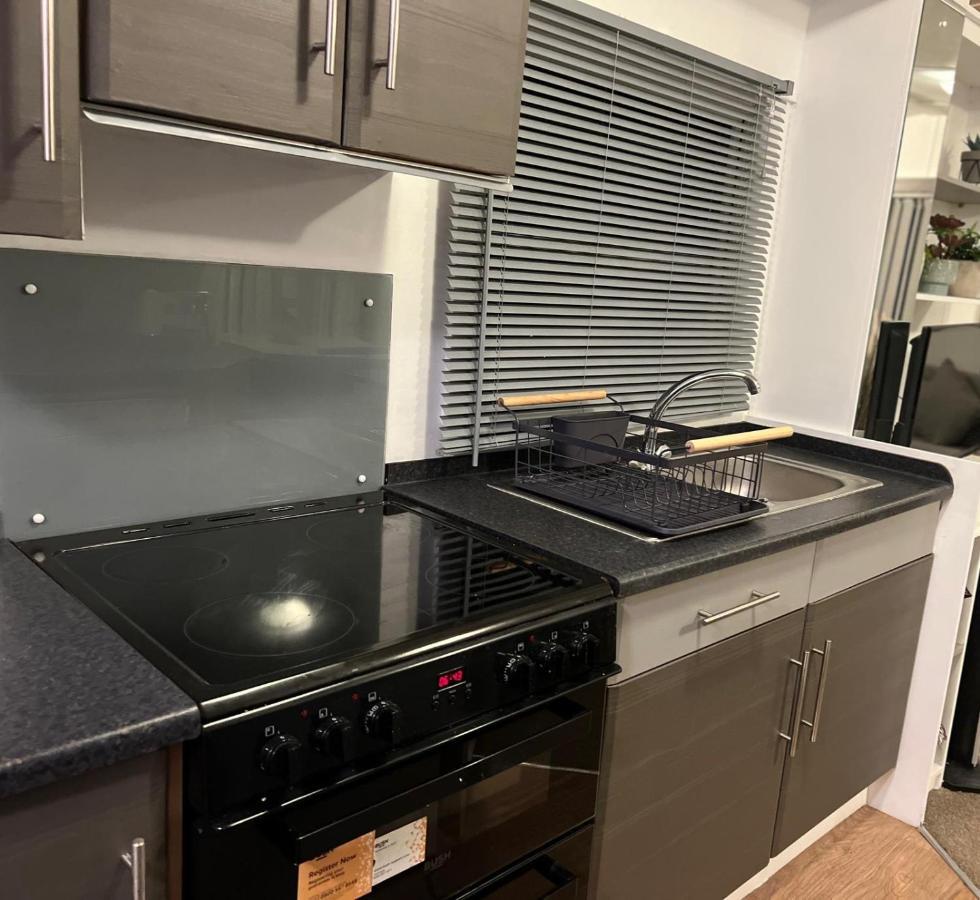 Forest & Beach Access Naish Park Apartment New Milton Bagian luar foto